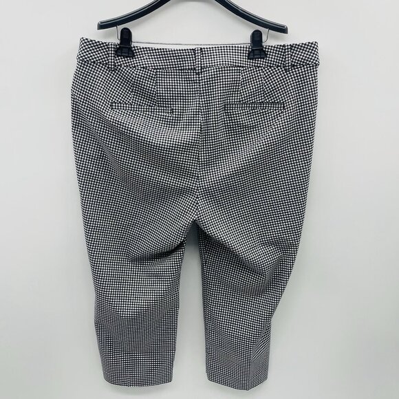 Lane Bryant Womens Plus Size 20 4-Season Slim Capri Pants in Black White Gingham - Picture 5 of 7